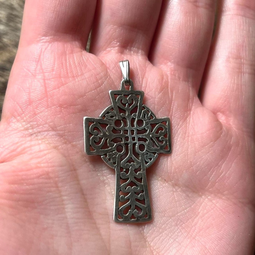 Sterling silver rustic open work Celtic cross pendant - Picture 2 of 3